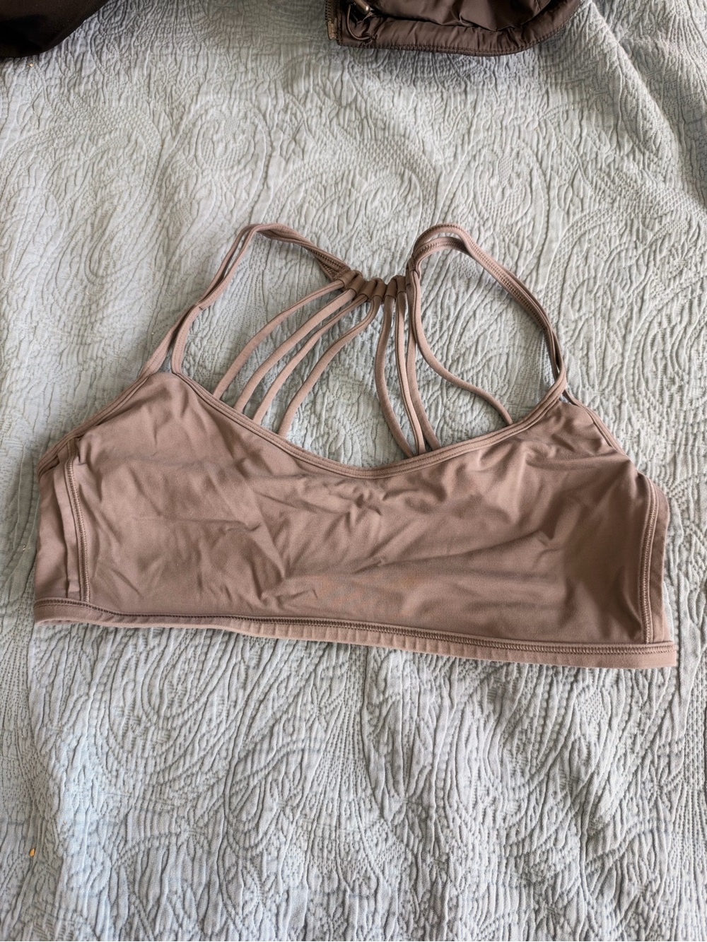 Lululemon sports bra